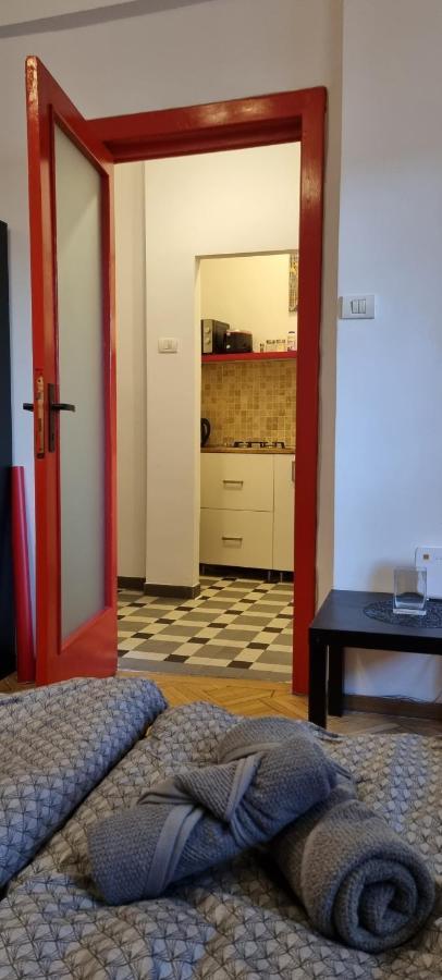 Alt Studio Lägenhet Bukarest Exteriör bild