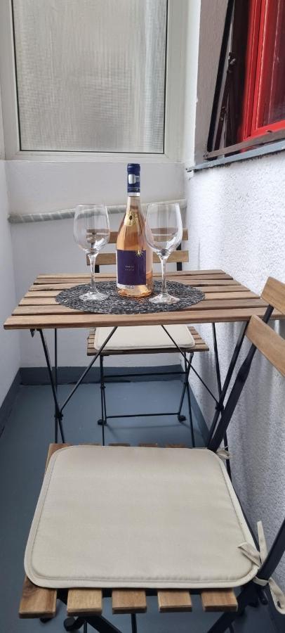 Alt Studio Lägenhet Bukarest Exteriör bild